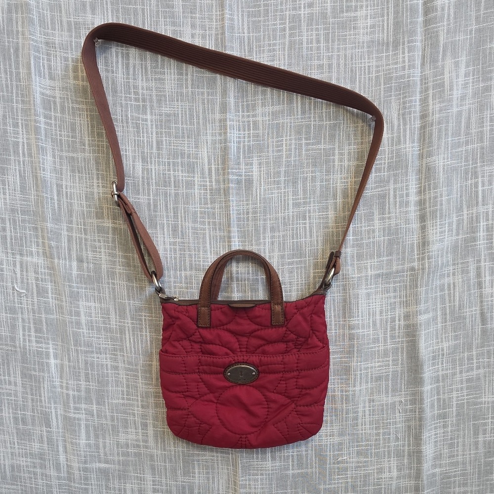 Fossil Red Quilted Crossbody Shoulder Bag Stitching Zipper Zip Closure Women's
